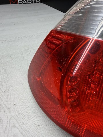 01-06 E46 BMW 330 M3 CONVERTIBLE REAR LED TAIL LIGHT LEFT 6937453