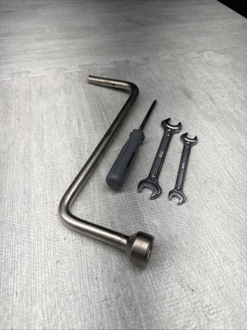 01-06 BMW E46 325 330 M3 Emergency Trunk Tool Tools Kit Set OEM HEYCO