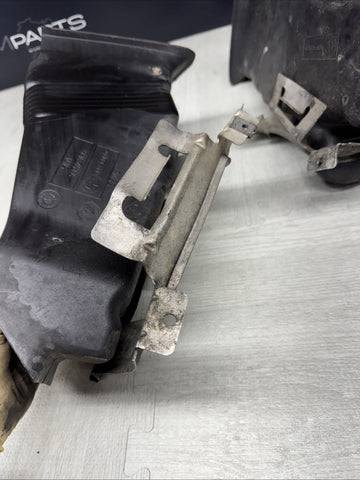 BMW E46 M3 OEM (2001-2006) BRAKE AIR INLET DUCTS + BRACKETS PAIR *NO BROKEN TABS