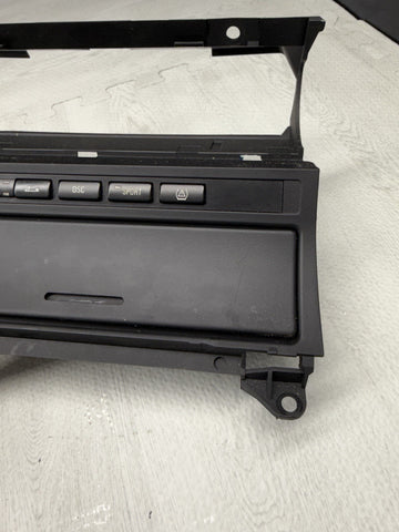 BMW 01-06 E46 M3 Radio Non Navi Mounting Bracket Storage Tray