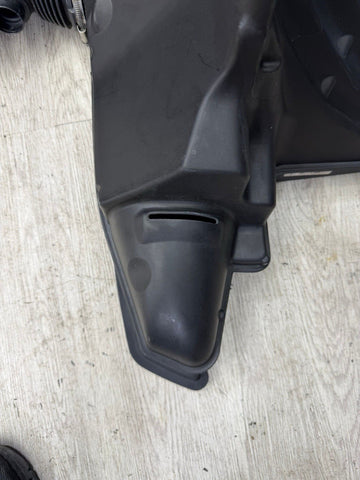 08-13 OEM BMW E90 E92 E93 M3 Engine S65 Airbox Air Intake Cleaner Muffler