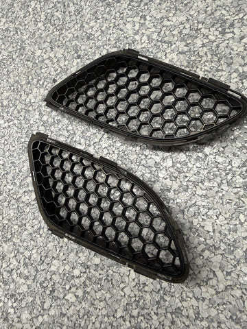 08-13 BMW 3 Series E90 E92 E93 M3 Front Bonnet Grilles Grills OEM 8041985
