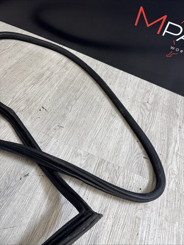 92-99 BMW E36 M3 323 325 328 Driver Front Door Weather Strip Seal Coupe Black