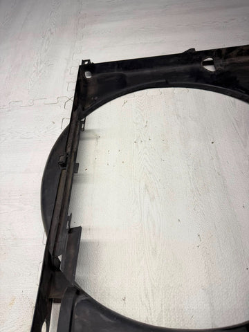 94-99 BMW E36 328iC Engine Radiator Cooling Fan Motor Shroud OEM 1723031