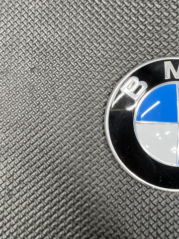 2011-2016 BMW F10 M5 HOOD badge logo emblem 528i 528d 535i 535d 550i 520i 550