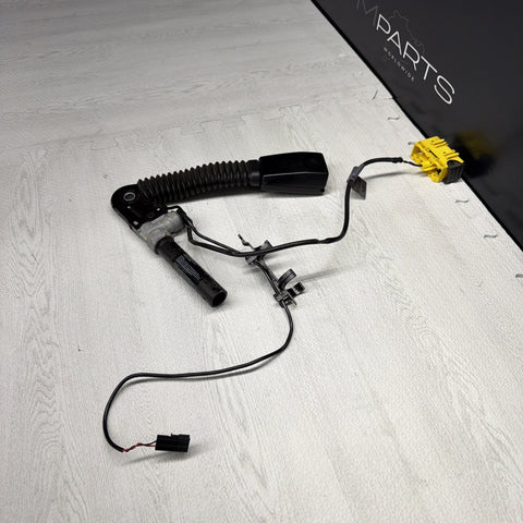 01-06 BMW E46 325 330 M3 Left Driver Lower SeatBelt Seat Belt Buckle Tensioner