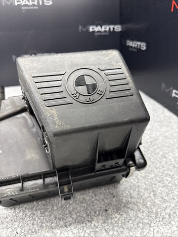 1715881 BMW E30 Air Intake Filter Box 280202082