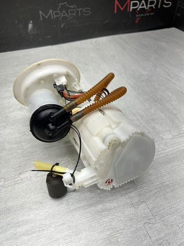 15-20 BMW F80 F82 F83 M3 M4 FUEL PUMP SENDER UNIT OEM 16117243974