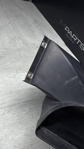 08-13 BMW M3 E90 E92 E93 FRONT RIGHT PASSENGER BUMPER AIR DUCT OEM 7900824