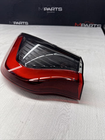 BMW 20-24 G22 G82 430i M4 Left Tail Light OEM 7477605