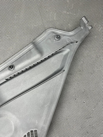 15-20 BMW F80 F82 F83 M3 M4 WINDSHIELD WIPER COWL COVERS TRIM PANELS 8059697