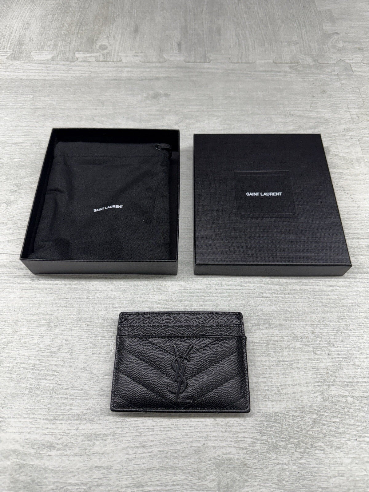 ヘアアクセサリー Saint Laurent Black Monogram credit card holder Saint Laurent YSL Black Grained Leather Monogramme Card