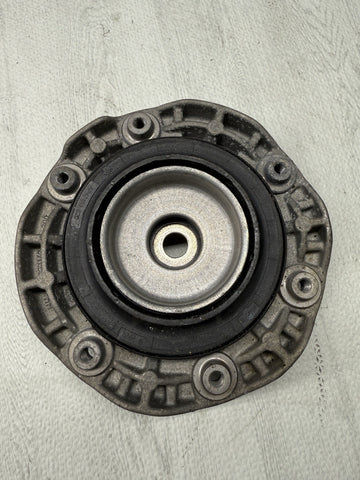 15-21 BMW F80 F82 F83 F87 M2 M3 M4 Front Shock Absorber Strut Top Mount