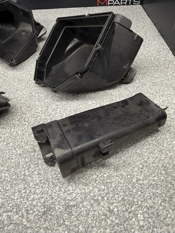 15-20 BMW F80 F82 F83 M3 M4 Air Filter Intakes Intake Box Lower Set OEM