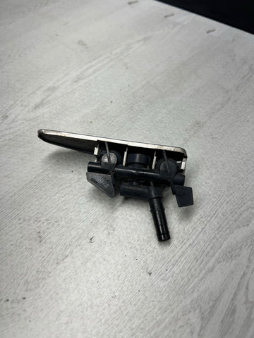 BMW 01-06 E46 M3 Left Driver Headlight Washer Jet Cover 8256179 Titanium Silver