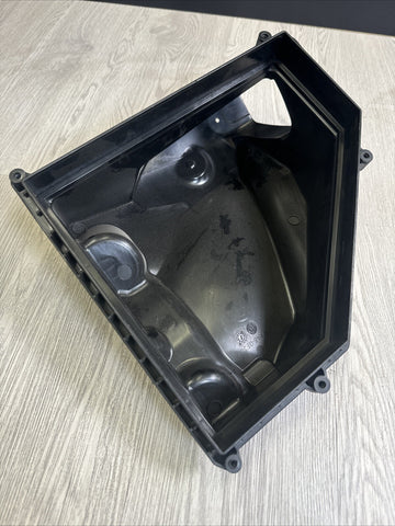 21-24 BMW G80 G82 G83 M3 M4 Front Right Air Intake Housing Box 8097028