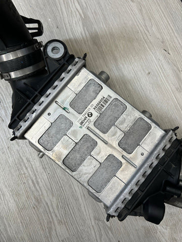 BMW M6 M5 F06 F12 F13 F10 11-16 PASSENGER AIR CHARGE INTERCOOLER 7843123
