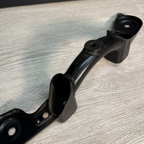 01-06 BMW E46 M3 Differential Diff Support Cross Member Bracket Mount OEM