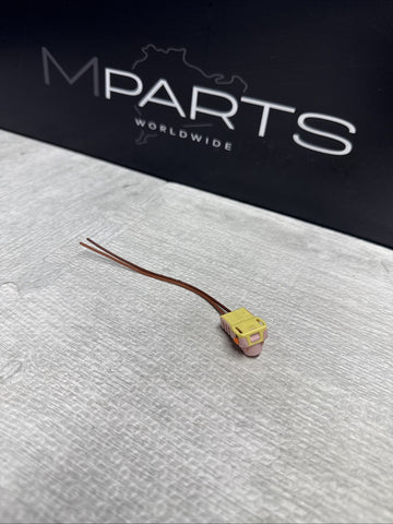 4N0972562 Seat Belt Wiring Connector VW Taos Audi Rsq8 Lamborghini Urus 19-25