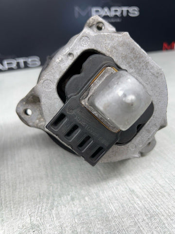 BMW F90 M5 ENGINE MOTOR MOUNTS 8089822 22118089822 ORIGINAL
