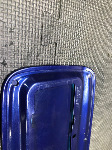 BMW E90 M3 REAR FUEL GAS FILLER CAP COVER DOOR LID BRACKET INTERLAGOS BLUE