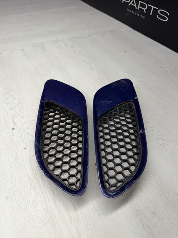 08-13 BMW E90 E92 E93 M3 Hood Scoops Space Pair 8042978 *Broken Tabs*