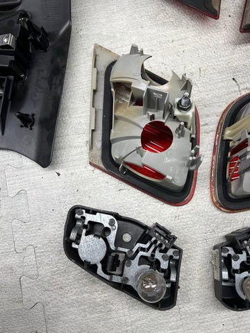 01-06 E46 BMW 330 M3 CONVERTIBLE REAR LED TAIL LIGHTS 6937454 SET