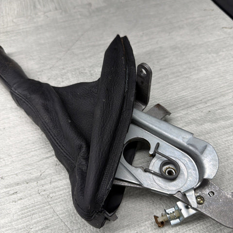 01-06 BMW E46 M3 E BRAKE EMERGENCY PARKING HANDLE LEATHER MECHANISM 1164489