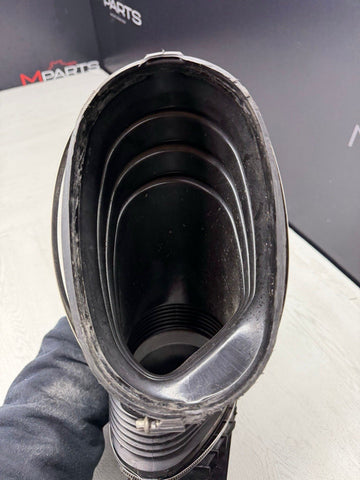 2008-2013 BMW M3 E90 E92 Intake Hose / Air Intake Boot OEM 783828602 / 7838286