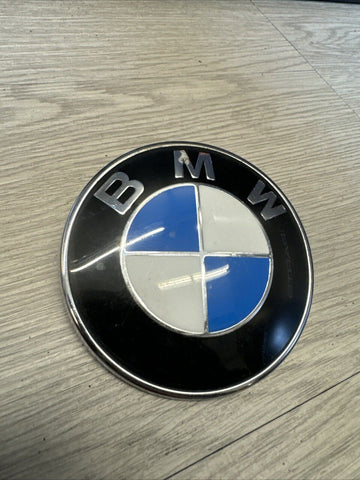 07-13 BMW E92 Boot trunk Lid Badge Emblem Logo 7146051 OEM