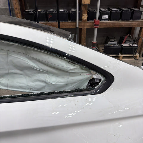 (PICKUP ONLY) BMW F82 M4 15-20 Driver Left Quarter Panel Shell