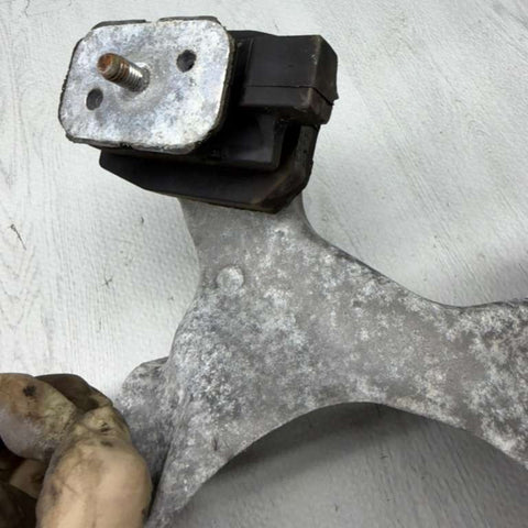 08–13 BMW E90 E92 E93 M3 DCT Supporting Bracket Gearbox Mount Holder OEM 7840415