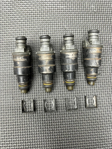 (4) OEM BMW E30 M3 S14 Fuel Injectors