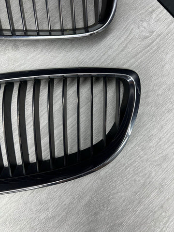 08-13 BMW E90 E92 E93 M3 Front Bumper Kidney Grilles Chrome OEM