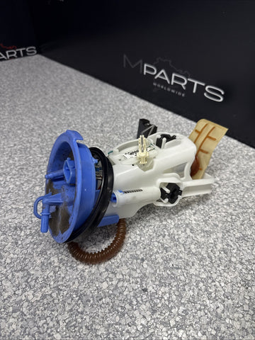 01-06 BMW E46 M3 S54 Engine Main Right Fuel Pump