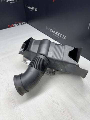 BMW E46 M3 01-06 FRONT LEFT BRAKE AIR DUCT 51712695701 2695701 OEM *1 BROKEN TAB