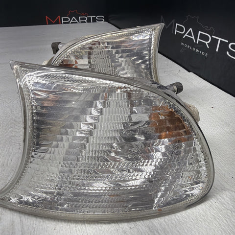 02-06 BMW E46 325 328 M3 Clear Corner Lights Tail Lamps 6919651 6919652 *Notes*