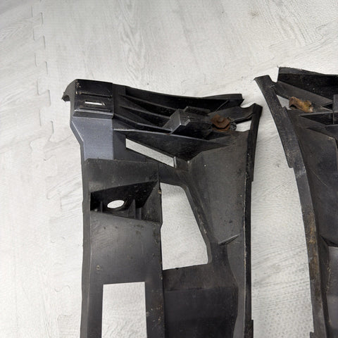 01-06 BMW E46 M3 FRONT BUMPER COVER GUARDS BRACKETS 2695247