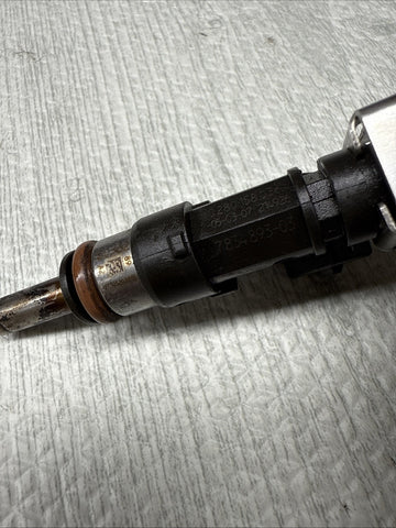 Bosch Fuel Injector 0 280 158 164 BMW 08-13 E90 E92 E93 M3 S65