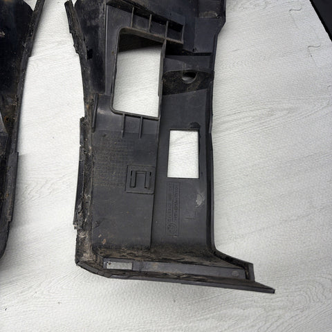 01-06 BMW E46 M3 FRONT BUMPER COVER GUARDS BRACKETS 2695247