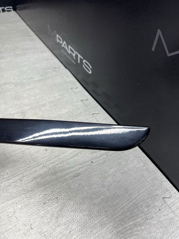 BMW E36 M3 SEDAN TRUNK LID GRIP ORIGINAL COSMOS BLACK