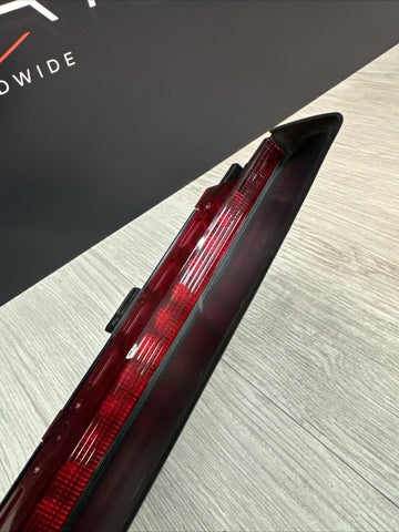 11-17 BMW F10 528I 535I 550I M5 REAR CENTER THIRD BRAKE LIGHT LAMP