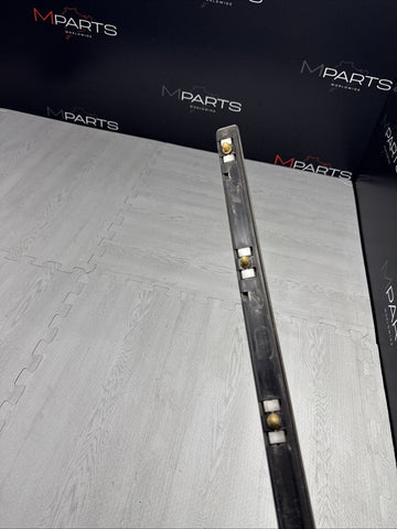 BMW 01-06 E46 M3 FRONT RIGHT DOOR TRIM MOLDING 8208670 CARBON BLACK