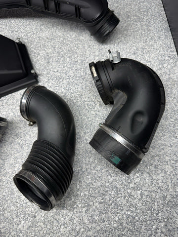 15-20 BMW F80 F82 F83 M3 M4 Air Filter Intakes Intake Box Charge Pipes Set OEM