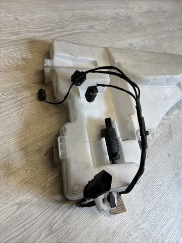 07-14 BMW E70 E71 X5 X5M X6M Windshield Wiper Fluid Tank Reservoir 7161476 OEM