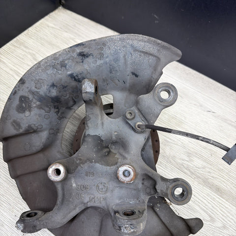 BMW E36 M3 S52 RIGHT PASSENGER FRONT SPINDLE HUB ASSEMBLY 31212227908