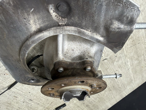 21-26 BMW M3 M4 G80 G82 G83 Front Left xDrive AWD Wheel Hub Knuckle Spindle OEM