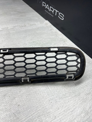 Genuine BMW 08-13 E92 E93 M3 Rear Bumper Center Grill 8040877 OEM
