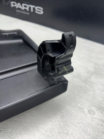 15-20 BMW F80 F82 F83 M3 M4 Center Console Armrest Arm Rest Top Black