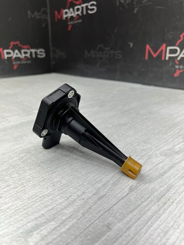 OEM BMW F80 F82 M3 M4 F87 G11 G12 G30 X1 X5 X6 Engine Oil Level Control Sensor